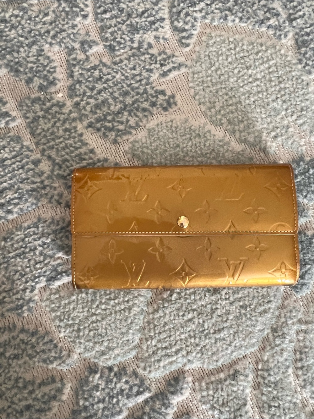 AUTHENTIC Louis Vuitton Gold Vernis Monogram Long Wallet